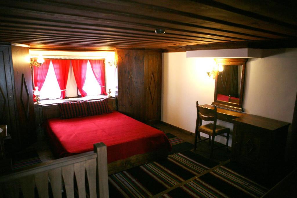 Djudjeva Kyshta Hotel Panagyurishte Bilik gambar